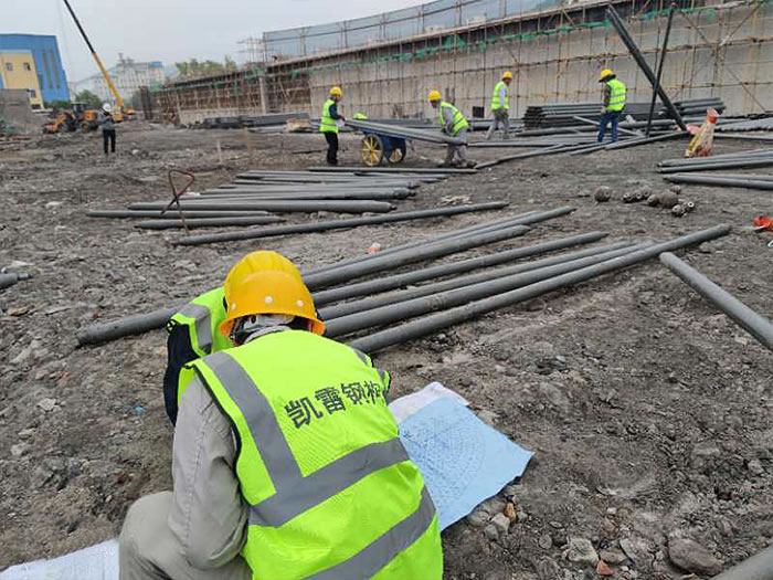 柳州螺栓球网架结构